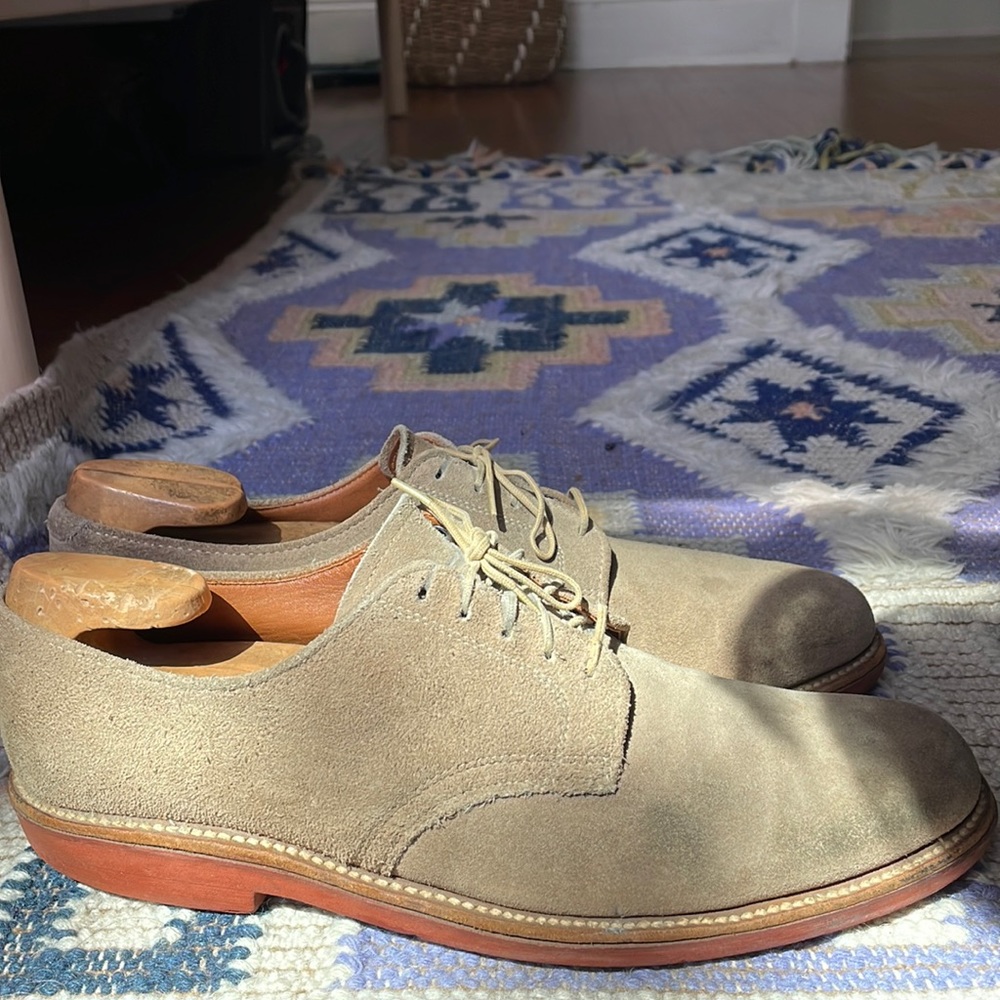 Walk-Over Suede Shoes